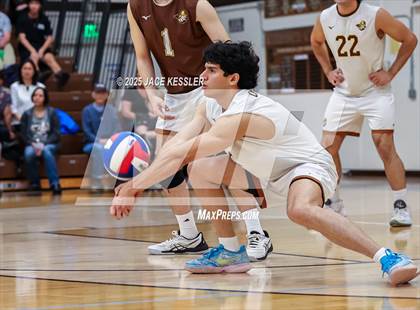 Thumbnail 3 in Chaminade @ Crespi photogallery.