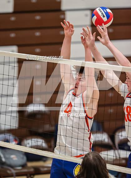 Thumbnail 3 in Chaminade @ Crespi photogallery.