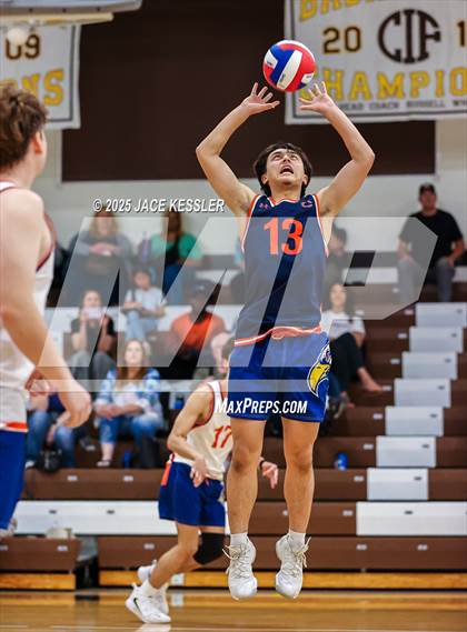 Thumbnail 3 in Chaminade @ Crespi photogallery.