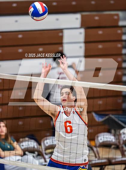 Thumbnail 3 in Chaminade @ Crespi photogallery.
