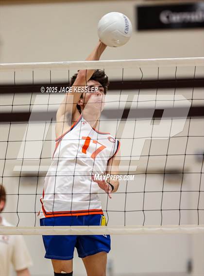 Thumbnail 2 in Chaminade @ Crespi photogallery.
