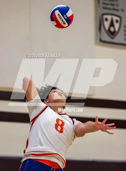 Thumbnail 1 in Chaminade @ Crespi photogallery.