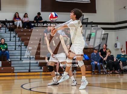 Thumbnail 2 in Chaminade @ Crespi photogallery.
