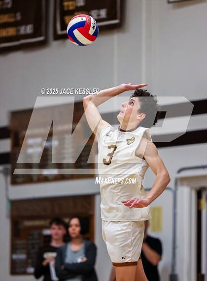 Thumbnail 3 in Chaminade @ Crespi photogallery.