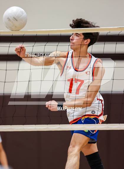 Thumbnail 2 in Chaminade @ Crespi photogallery.