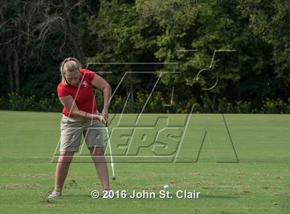 Thumbnail 2 in TSSAA District 8AAA Tournament photogallery.