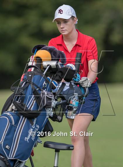 Thumbnail 2 in TSSAA District 8AAA Tournament photogallery.