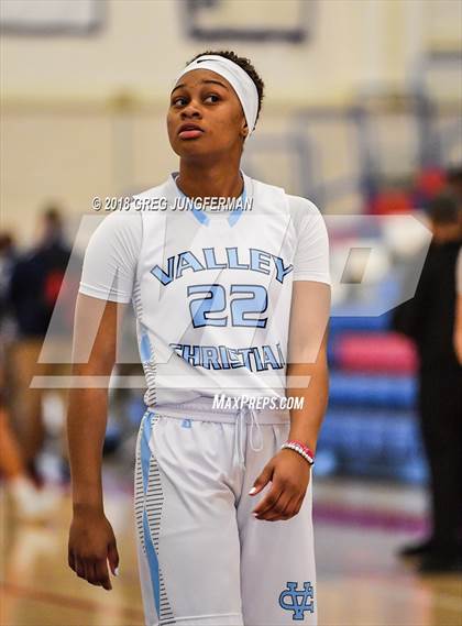 Thumbnail 1 in Aragon vs. Valley Christian (CIF CCS D2 Final) photogallery.
