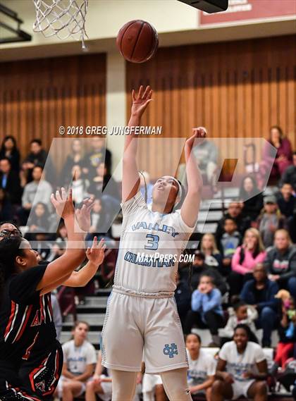 Thumbnail 1 in Aragon vs. Valley Christian (CIF CCS D2 Final) photogallery.
