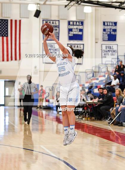Thumbnail 3 in Aragon vs. Valley Christian (CIF CCS D2 Final) photogallery.