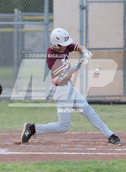 Thumbnail 3 in Los Fresnos vs. La Joya (UIL Baseball Bi-District 6A D1) photogallery.