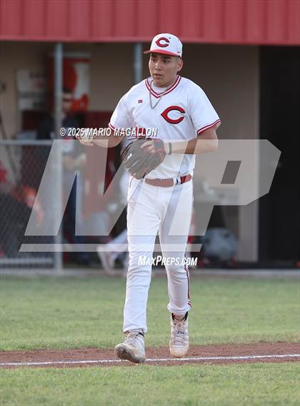Thumbnail 2 in Los Fresnos vs. La Joya (UIL Baseball Bi-District 6A D1) photogallery.