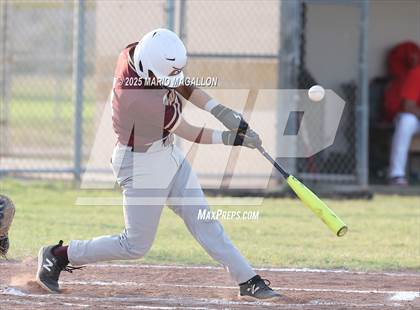 Thumbnail 3 in Los Fresnos vs. La Joya (UIL Baseball Bi-District 6A D1) photogallery.