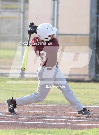 Thumbnail 1 in Los Fresnos vs. La Joya (UIL Baseball Bi-District 6A D1) photogallery.