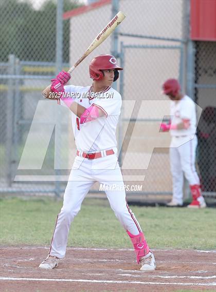 Thumbnail 1 in Los Fresnos vs. La Joya (UIL Baseball Bi-District 6A D1) photogallery.