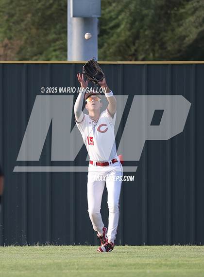 Thumbnail 1 in Los Fresnos vs. La Joya (UIL Baseball Bi-District 6A D1) photogallery.