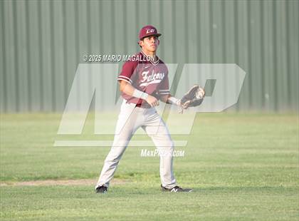 Thumbnail 3 in Los Fresnos vs. La Joya (UIL Baseball Bi-District 6A D1) photogallery.