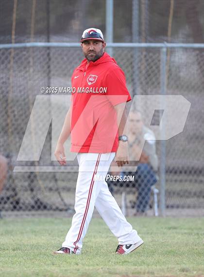 Thumbnail 2 in Los Fresnos vs. La Joya (UIL Baseball Bi-District 6A D1) photogallery.