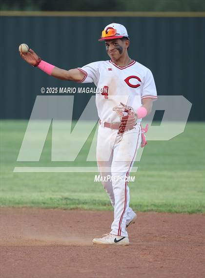 Thumbnail 3 in Los Fresnos vs. La Joya (UIL Baseball Bi-District 6A D1) photogallery.
