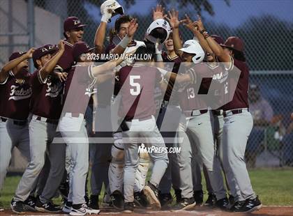 Thumbnail 2 in Los Fresnos vs. La Joya (UIL Baseball Bi-District 6A D1) photogallery.