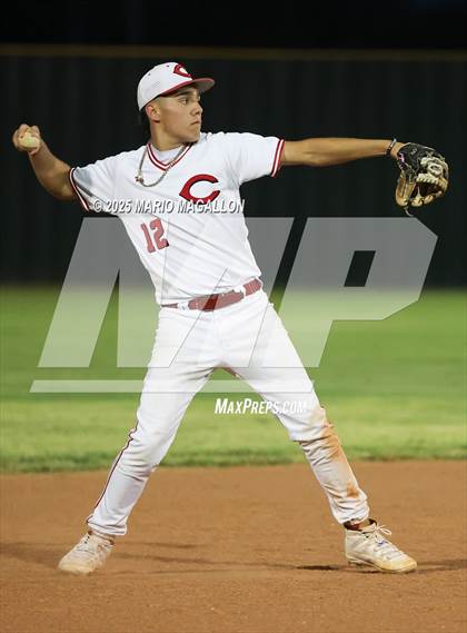 Thumbnail 1 in Los Fresnos vs. La Joya (UIL Baseball Bi-District 6A D1) photogallery.