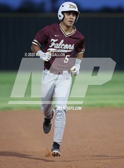 Thumbnail 3 in Los Fresnos vs. La Joya (UIL Baseball Bi-District 6A D1) photogallery.