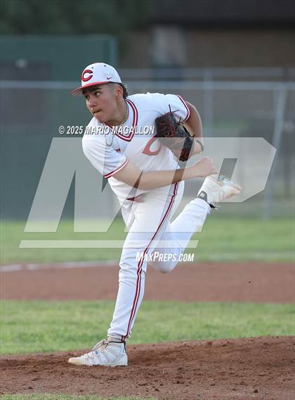 Thumbnail 2 in Los Fresnos vs. La Joya (UIL Baseball Bi-District 6A D1) photogallery.