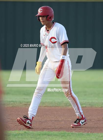 Thumbnail 1 in Los Fresnos vs. La Joya (UIL Baseball Bi-District 6A D1) photogallery.