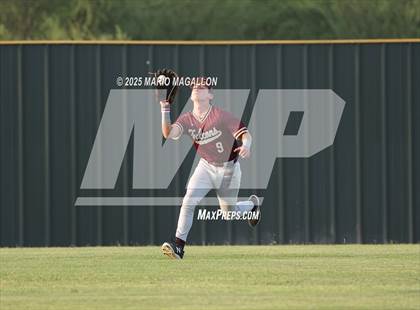 Thumbnail 1 in Los Fresnos vs. La Joya (UIL Baseball Bi-District 6A D1) photogallery.