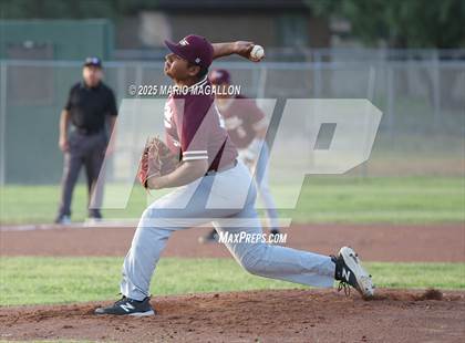 Thumbnail 3 in Los Fresnos vs. La Joya (UIL Baseball Bi-District 6A D1) photogallery.