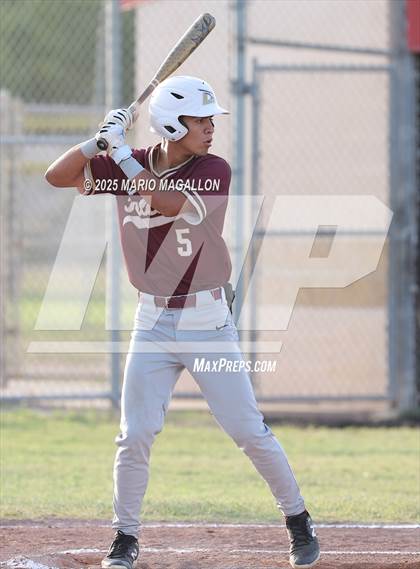 Thumbnail 2 in Los Fresnos vs. La Joya (UIL Baseball Bi-District 6A D1) photogallery.