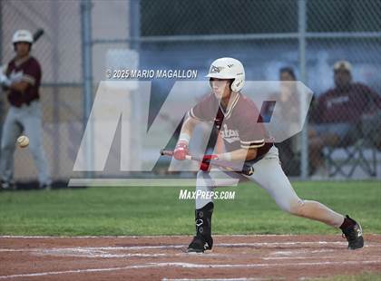 Thumbnail 1 in Los Fresnos vs. La Joya (UIL Baseball Bi-District 6A D1) photogallery.