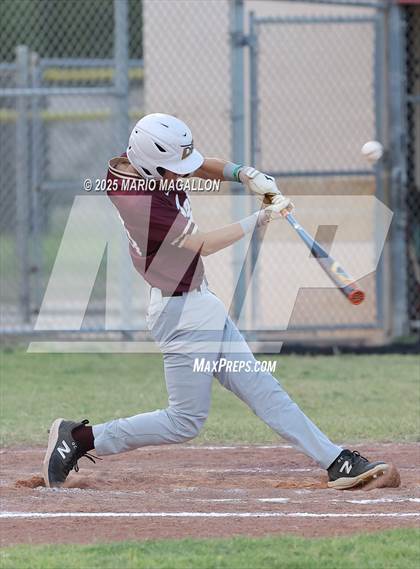 Thumbnail 1 in Los Fresnos vs. La Joya (UIL Baseball Bi-District 6A D1) photogallery.