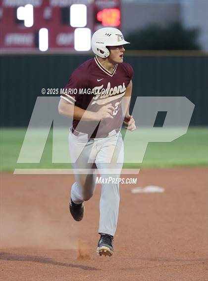 Thumbnail 2 in Los Fresnos vs. La Joya (UIL Baseball Bi-District 6A D1) photogallery.