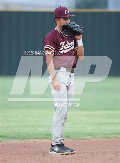 Thumbnail 1 in Los Fresnos vs. La Joya (UIL Baseball Bi-District 6A D1) photogallery.