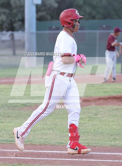 Thumbnail 1 in Los Fresnos vs. La Joya (UIL Baseball Bi-District 6A D1) photogallery.