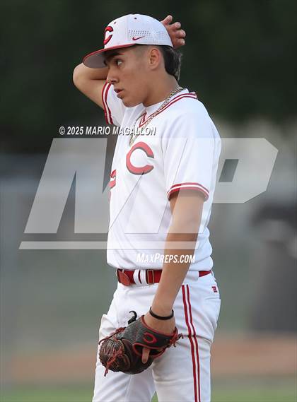 Thumbnail 3 in Los Fresnos vs. La Joya (UIL Baseball Bi-District 6A D1) photogallery.