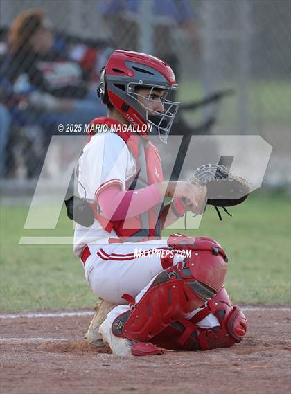 Thumbnail 3 in Los Fresnos vs. La Joya (UIL Baseball Bi-District 6A D1) photogallery.