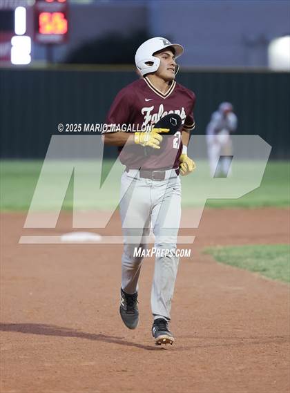 Thumbnail 2 in Los Fresnos vs. La Joya (UIL Baseball Bi-District 6A D1) photogallery.