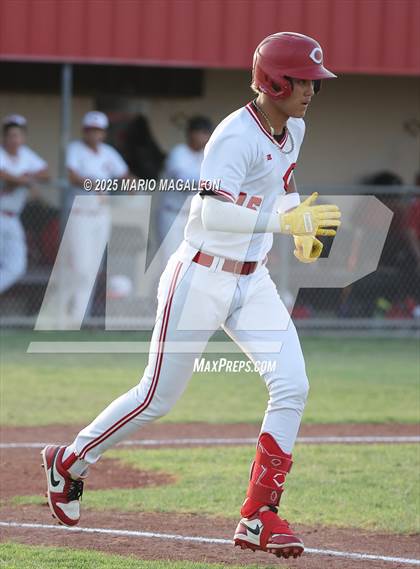 Thumbnail 2 in Los Fresnos vs. La Joya (UIL Baseball Bi-District 6A D1) photogallery.