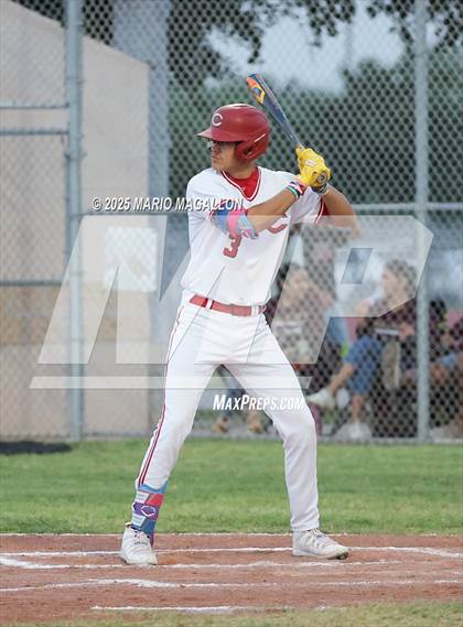 Thumbnail 3 in Los Fresnos vs. La Joya (UIL Baseball Bi-District 6A D1) photogallery.
