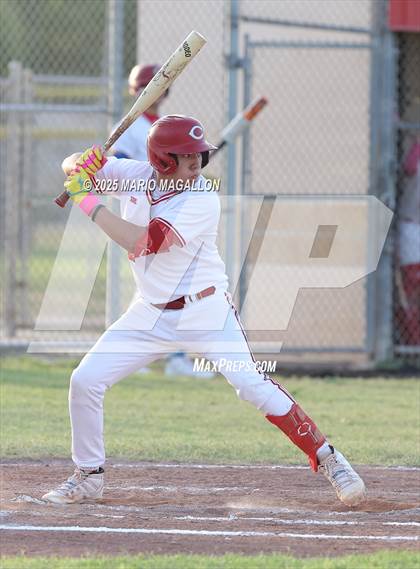 Thumbnail 3 in Los Fresnos vs. La Joya (UIL Baseball Bi-District 6A D1) photogallery.