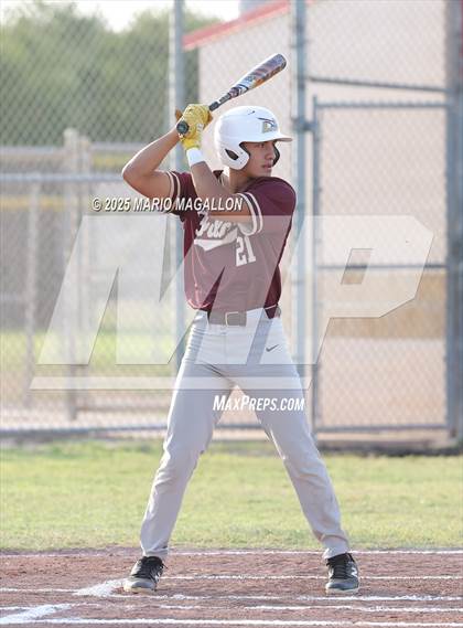 Thumbnail 3 in Los Fresnos vs. La Joya (UIL Baseball Bi-District 6A D1) photogallery.