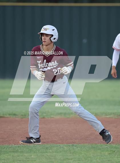 Thumbnail 1 in Los Fresnos vs. La Joya (UIL Baseball Bi-District 6A D1) photogallery.