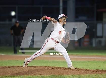 Thumbnail 2 in Los Fresnos vs. La Joya (UIL Baseball Bi-District 6A D1) photogallery.