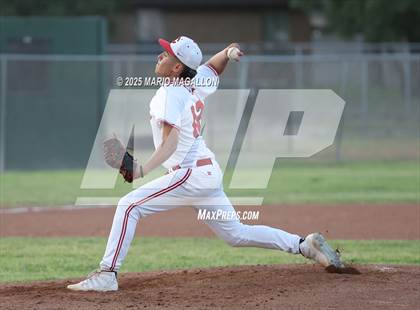 Thumbnail 3 in Los Fresnos vs. La Joya (UIL Baseball Bi-District 6A D1) photogallery.