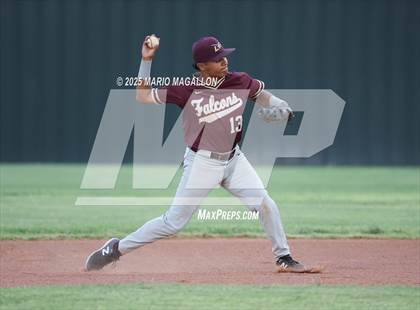 Thumbnail 3 in Los Fresnos vs. La Joya (UIL Baseball Bi-District 6A D1) photogallery.