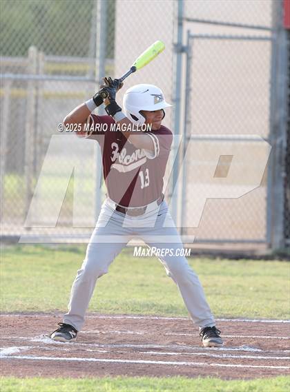 Thumbnail 3 in Los Fresnos vs. La Joya (UIL Baseball Bi-District 6A D1) photogallery.