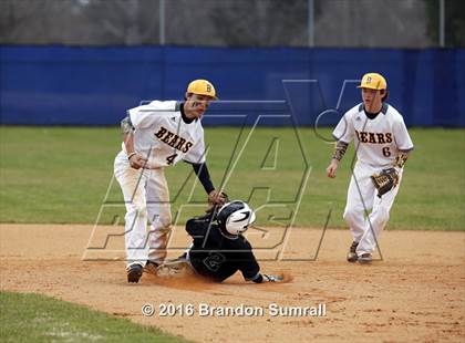 Thumbnail 3 in Billingsley vs Pope John Paull II photogallery.