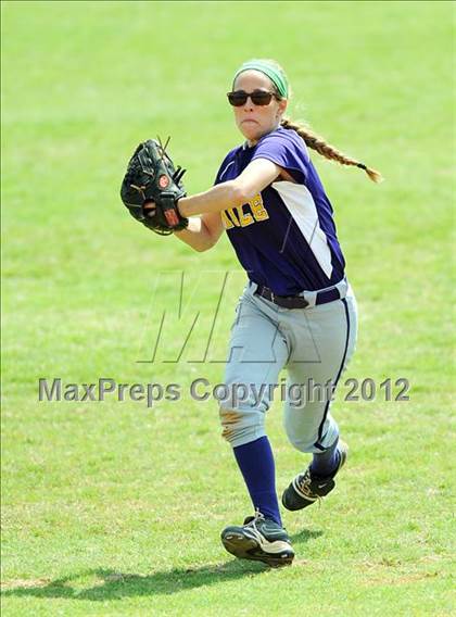 Thumbnail 3 in Sparkman vs. Louisville Male (Bob Jones Softball Tourney) photogallery.